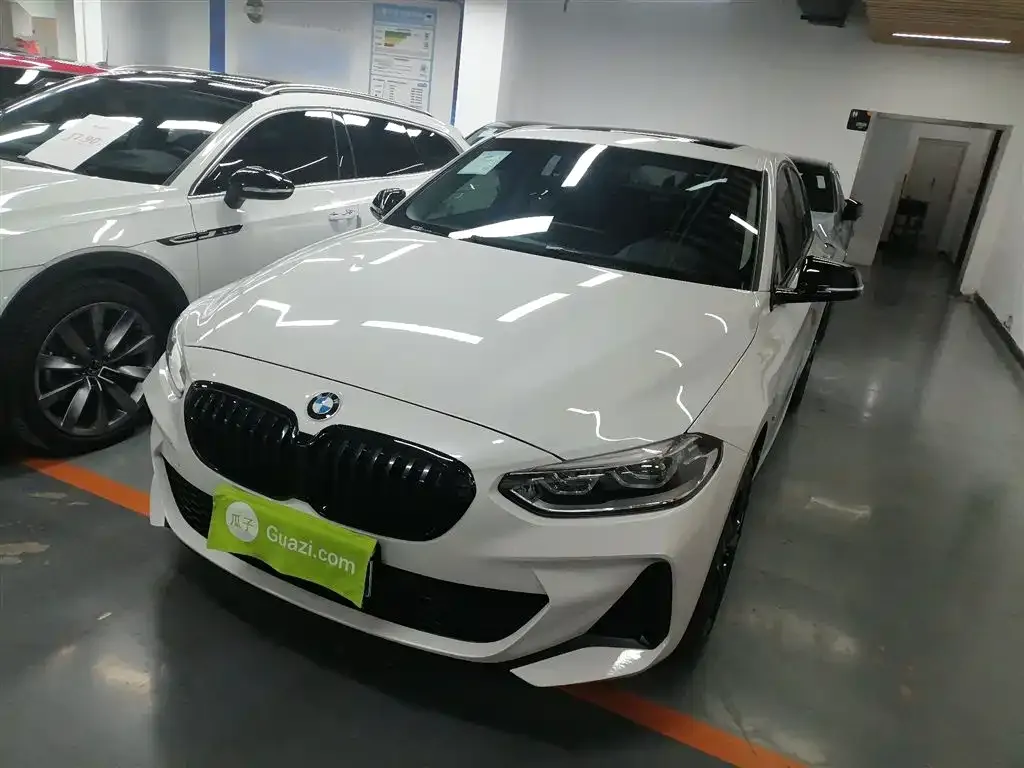 BMW 1 Series 2022 из CN, фото 10