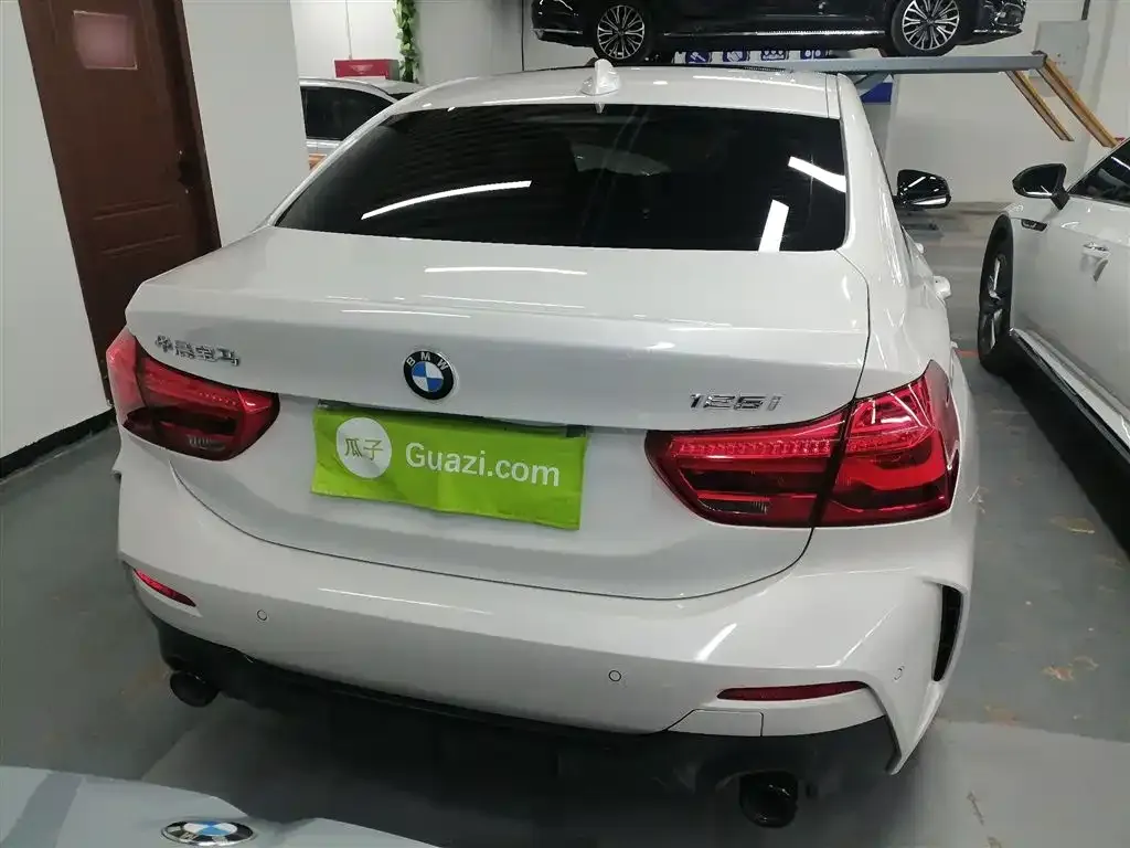 BMW 1 Series 2022 из CN, фото 9