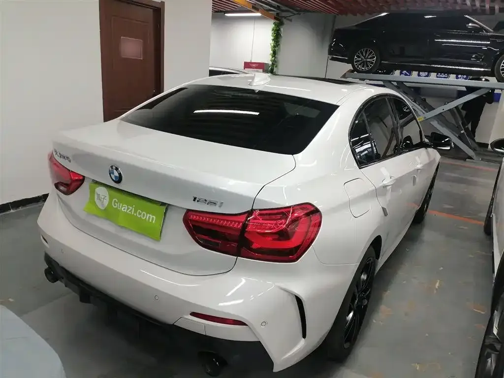 BMW 1 Series 2022 из CN, фото 8