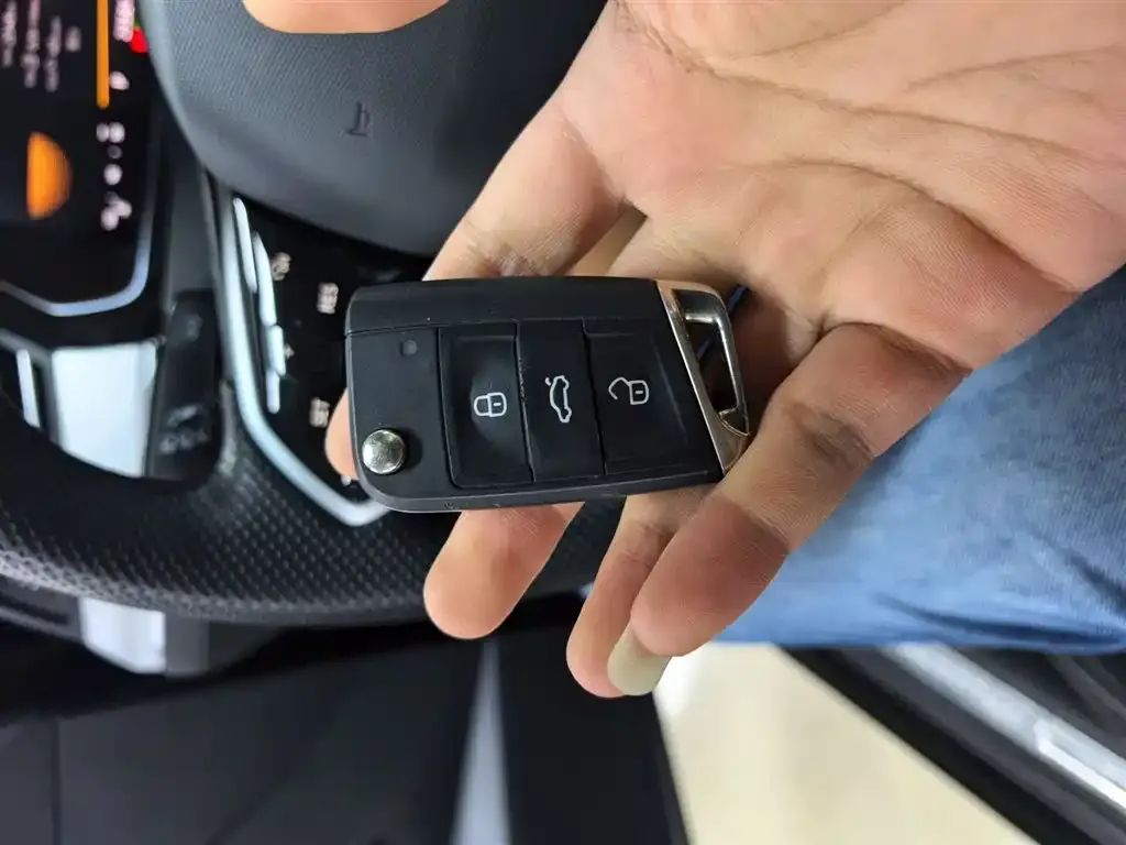 Volkswagen Magotan 2025 из CN, фото 2