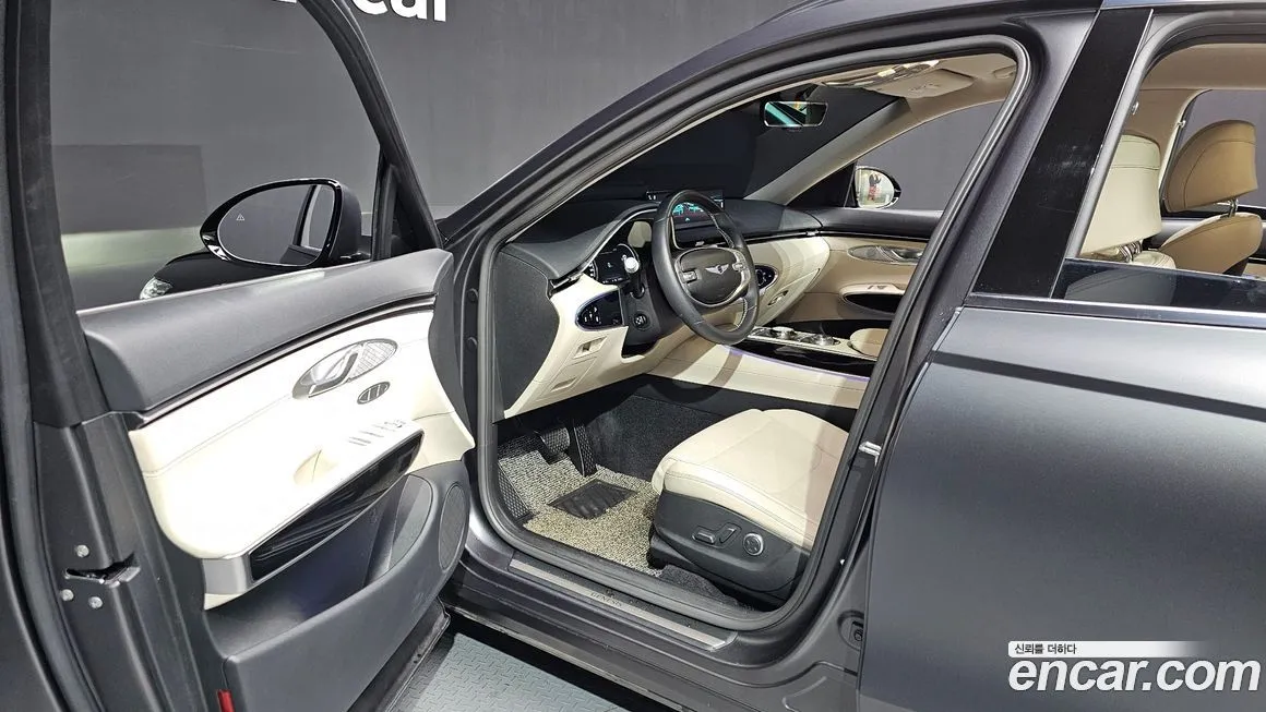 Genesis GV70 — фото 10