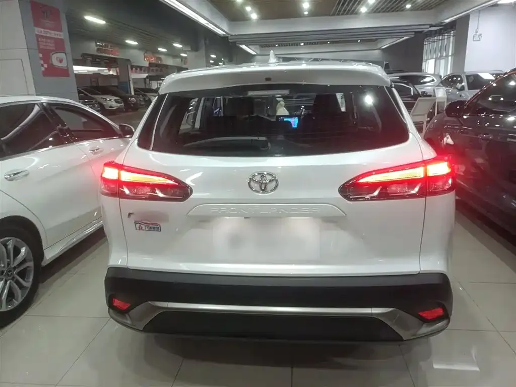 Toyota Frontlander 2022 из CN, фото 6