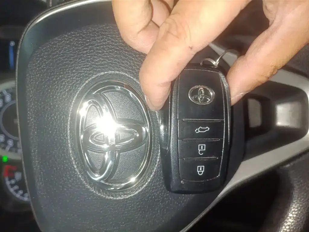 Toyota Frontlander 2022 из CN, фото 4