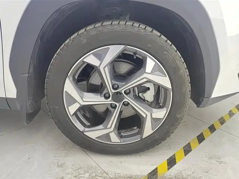 Geely Boyue L 2023 из CN, фото 6