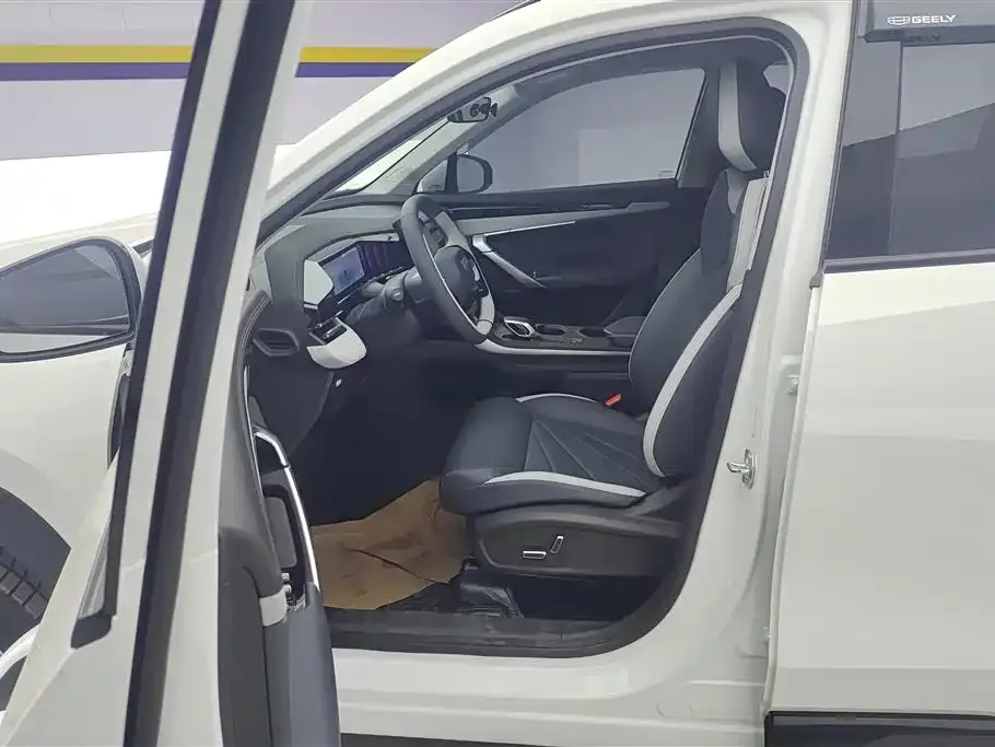 Geely Boyue L 2023 из CN, фото 10