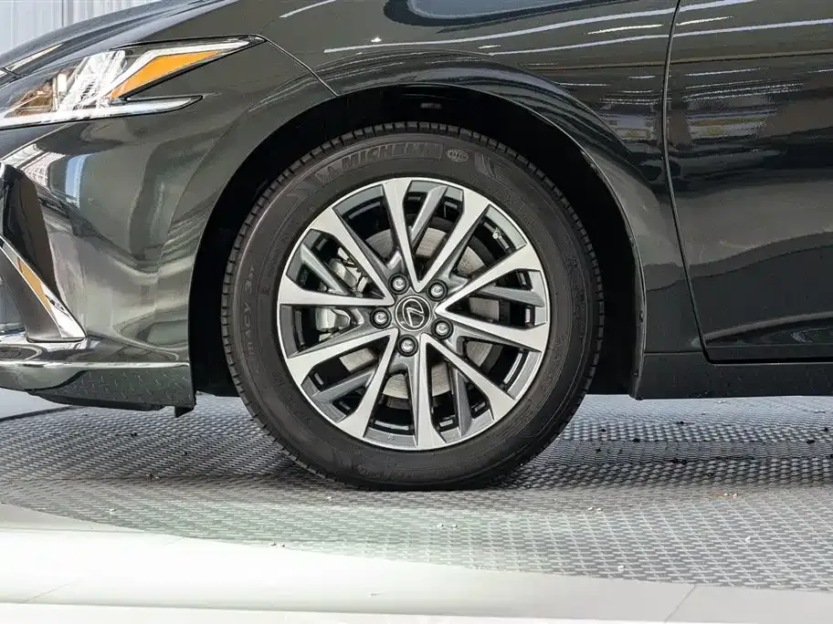 Lexus ES 2024 из CN, фото 5