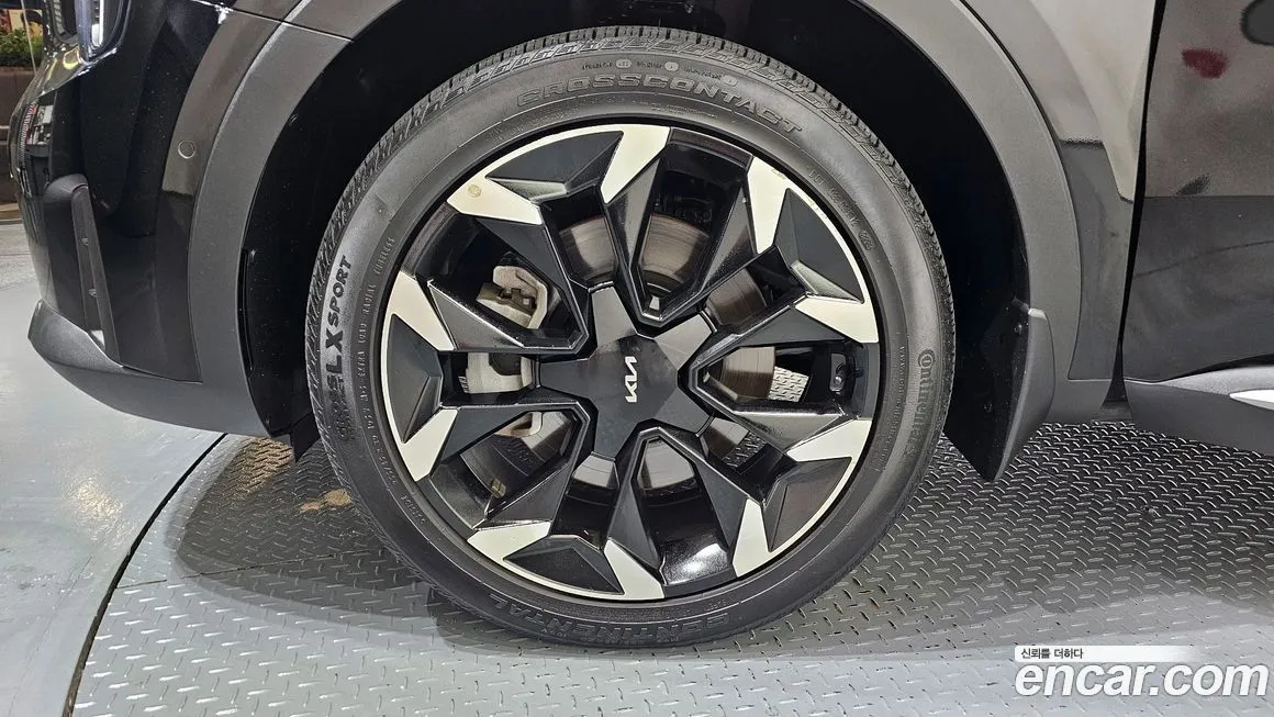 Kia Sorento — фото 7