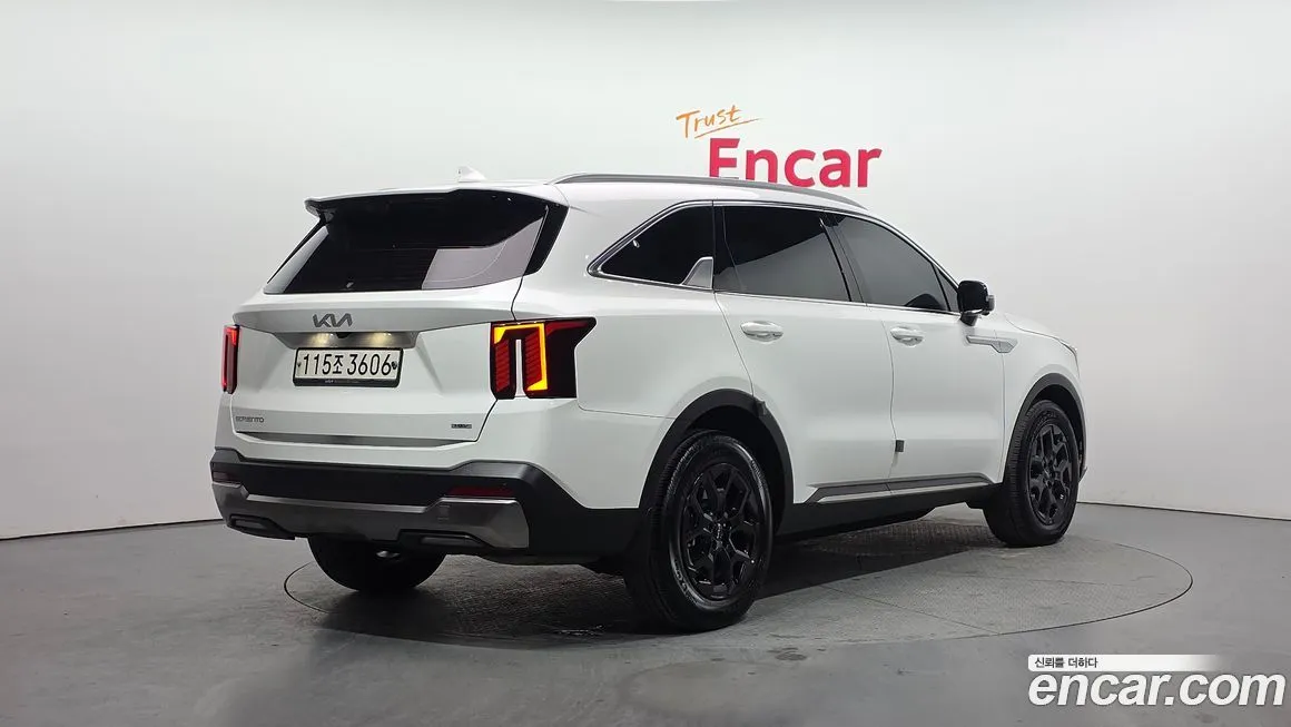 Kia Sorento — фото 3
