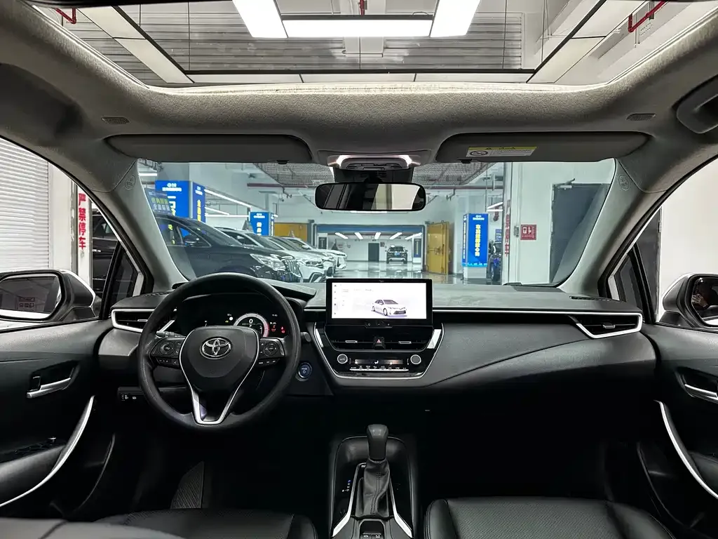 Toyota Corolla 2024 из CN, фото 10