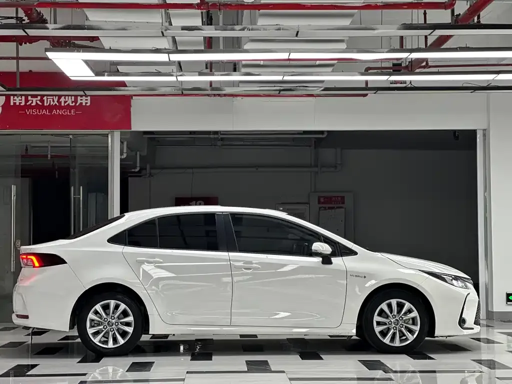 Toyota Corolla 2024 из CN, фото 4