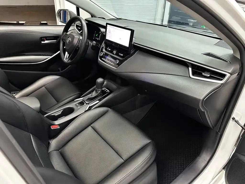 Toyota Corolla 2024 из CN, фото 9