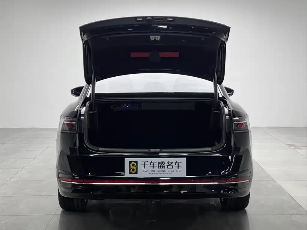 Volkswagen Magotan 2025 из CN, фото 6