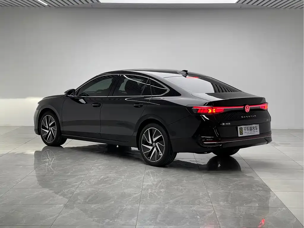 Volkswagen Magotan 2025 из CN, фото 4