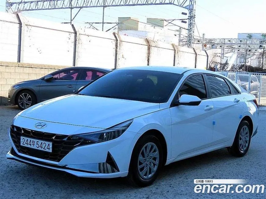 Hyundai AVANTE — фото 2