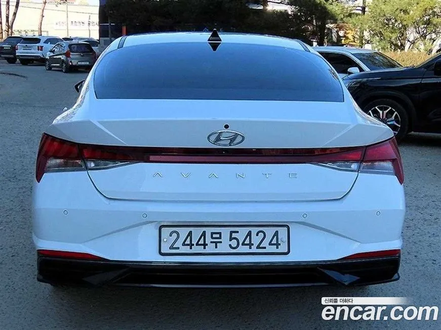 Hyundai AVANTE — фото 4