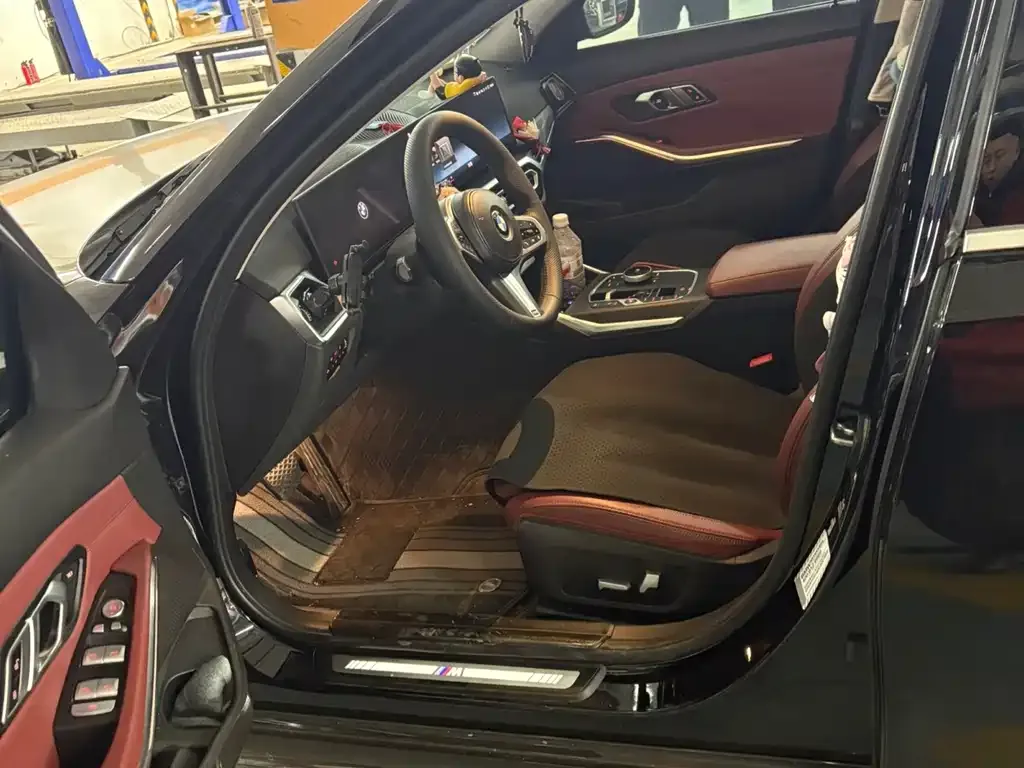 BMW 3 Series 2023 из CN, фото 4