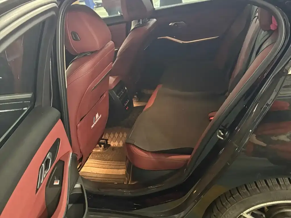 BMW 3 Series 2023 из CN, фото 7
