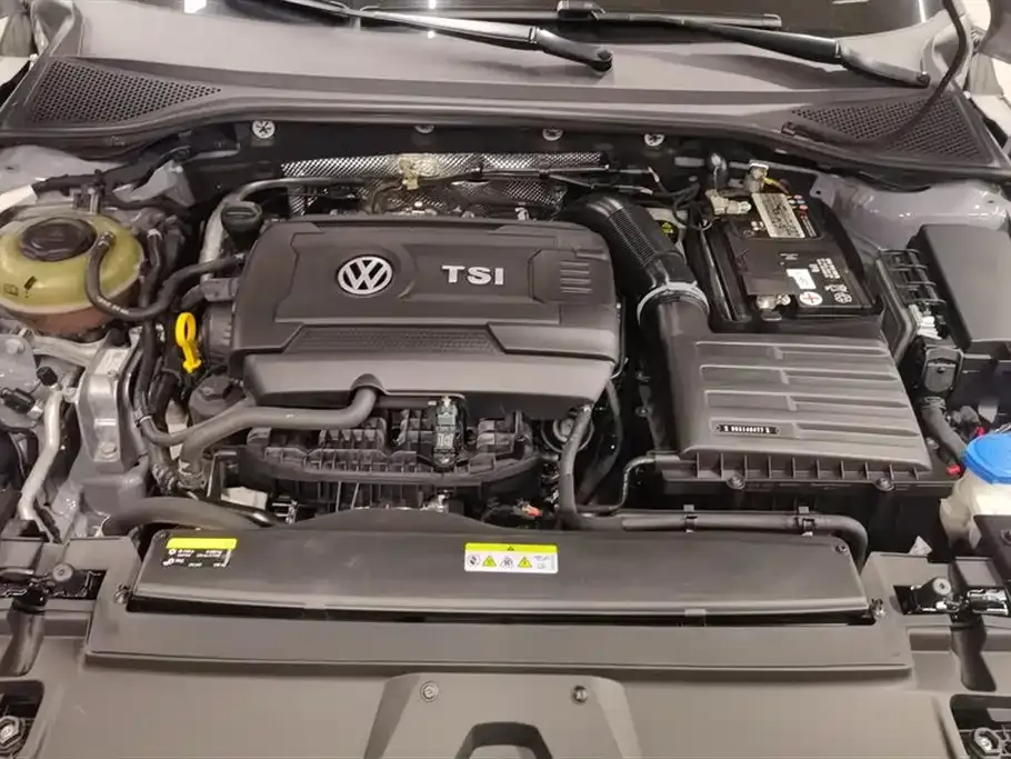 Volkswagen CC 2023 из CN, фото 10