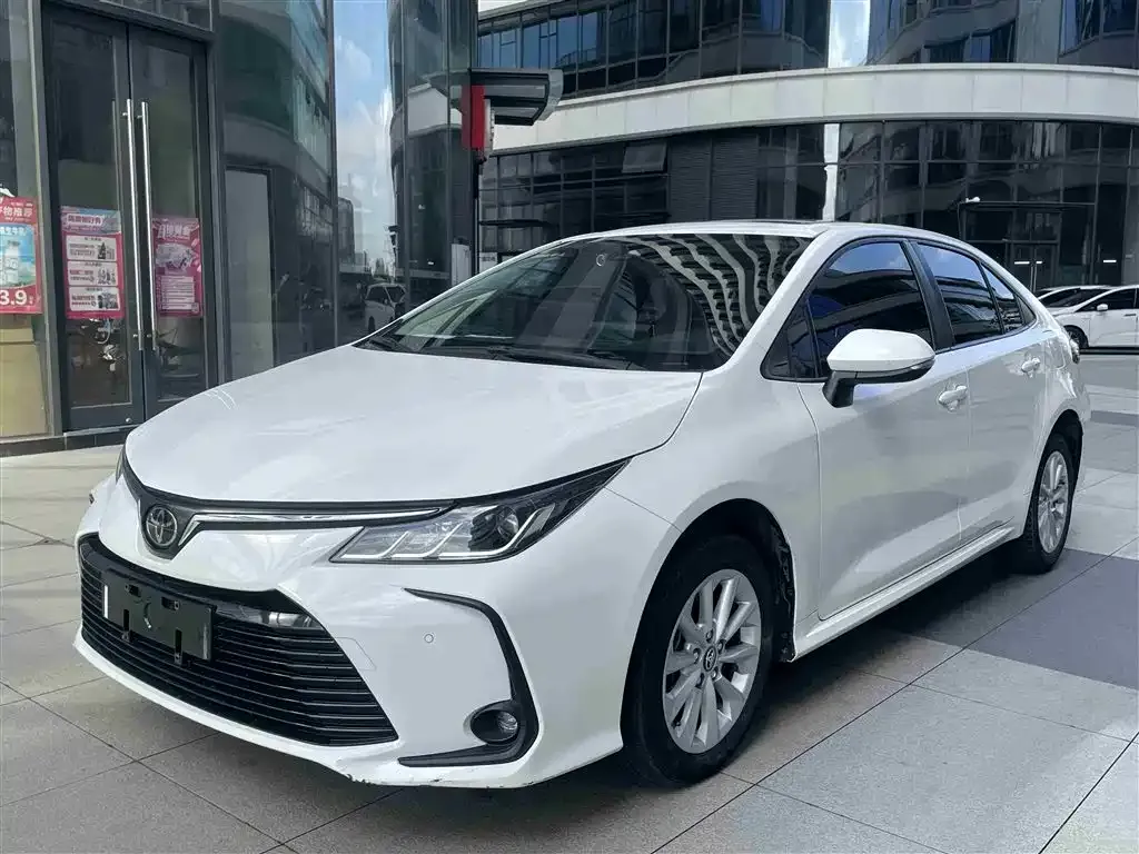 Toyota Corolla 2022 из CN, фото 1