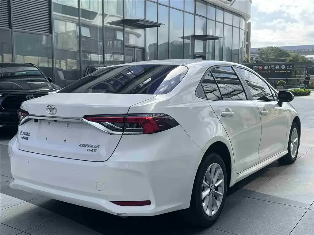 Toyota Corolla 2022 из CN, фото 2
