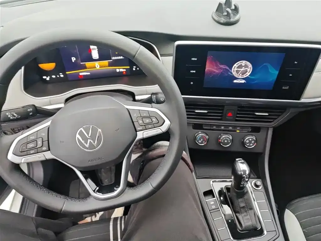Volkswagen Bora 2024 из CN, фото 3