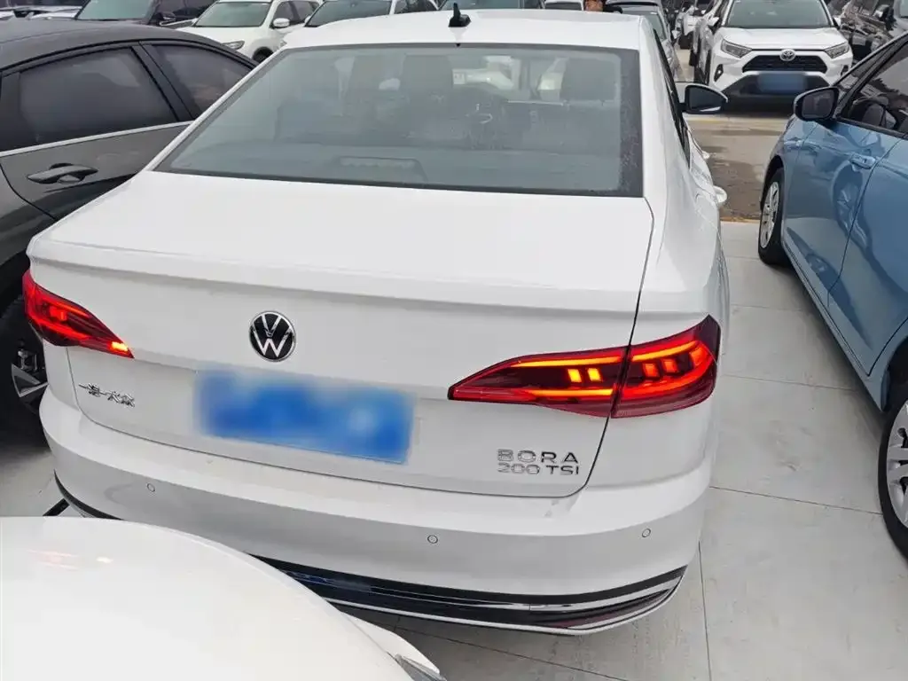 Volkswagen Bora 2024 из CN, фото 6