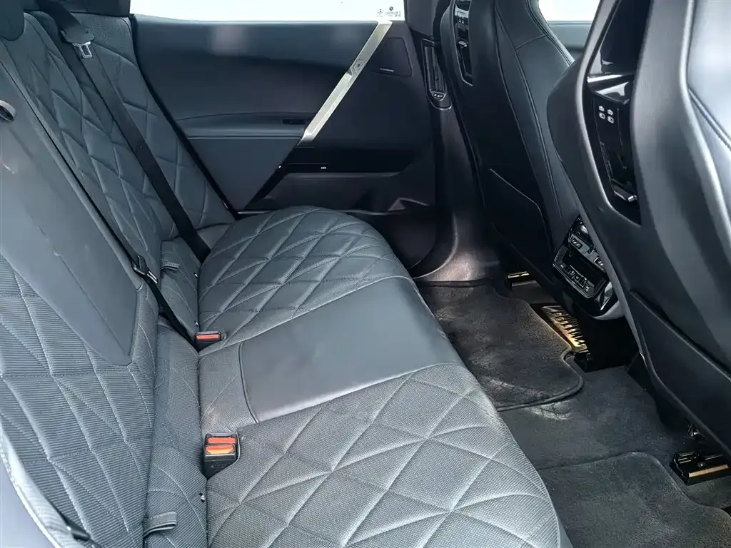 BMW iX 2023 из CN, фото 8