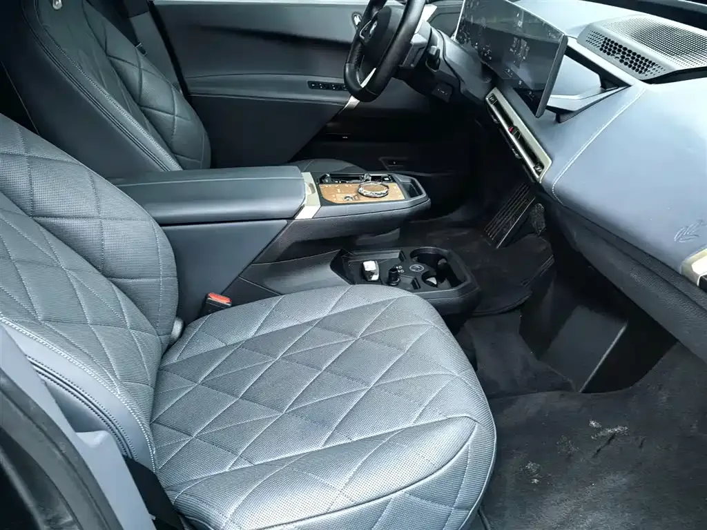 BMW iX 2023 из CN, фото 9