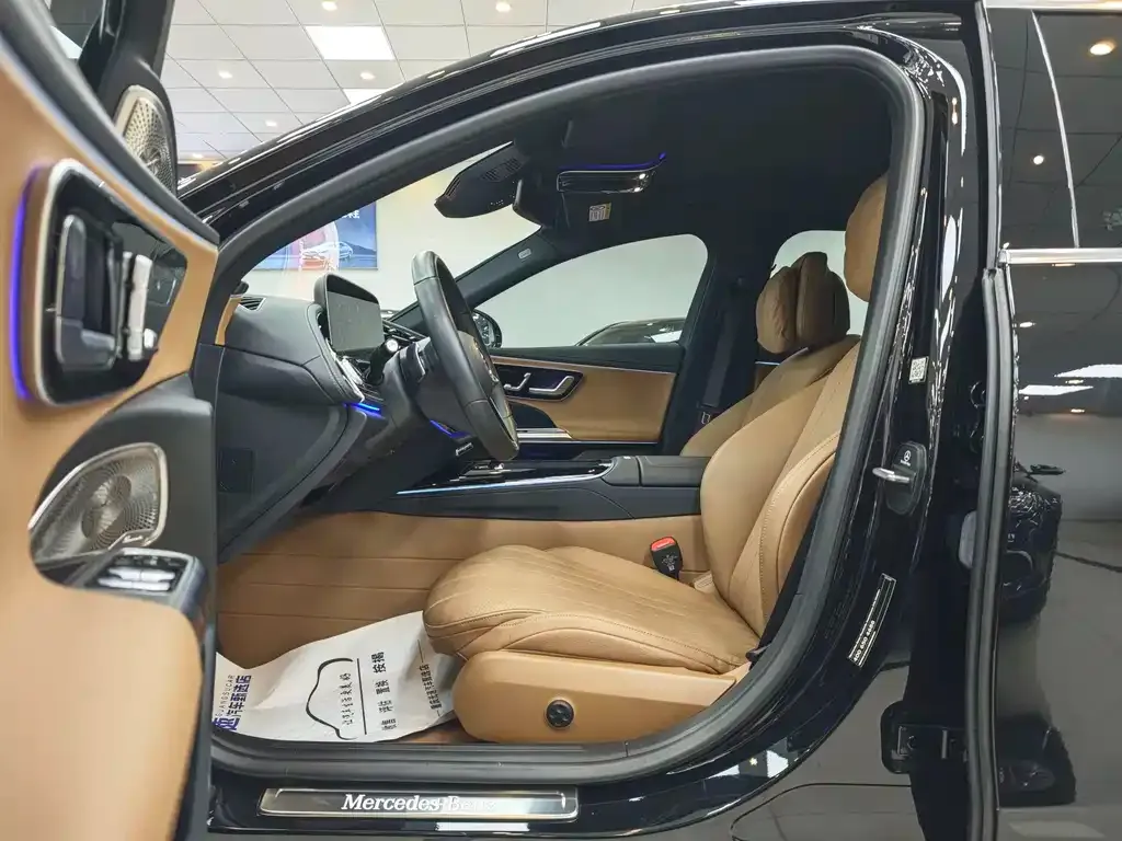Mercedes-Benz E-Class 2024 из CN, фото 9