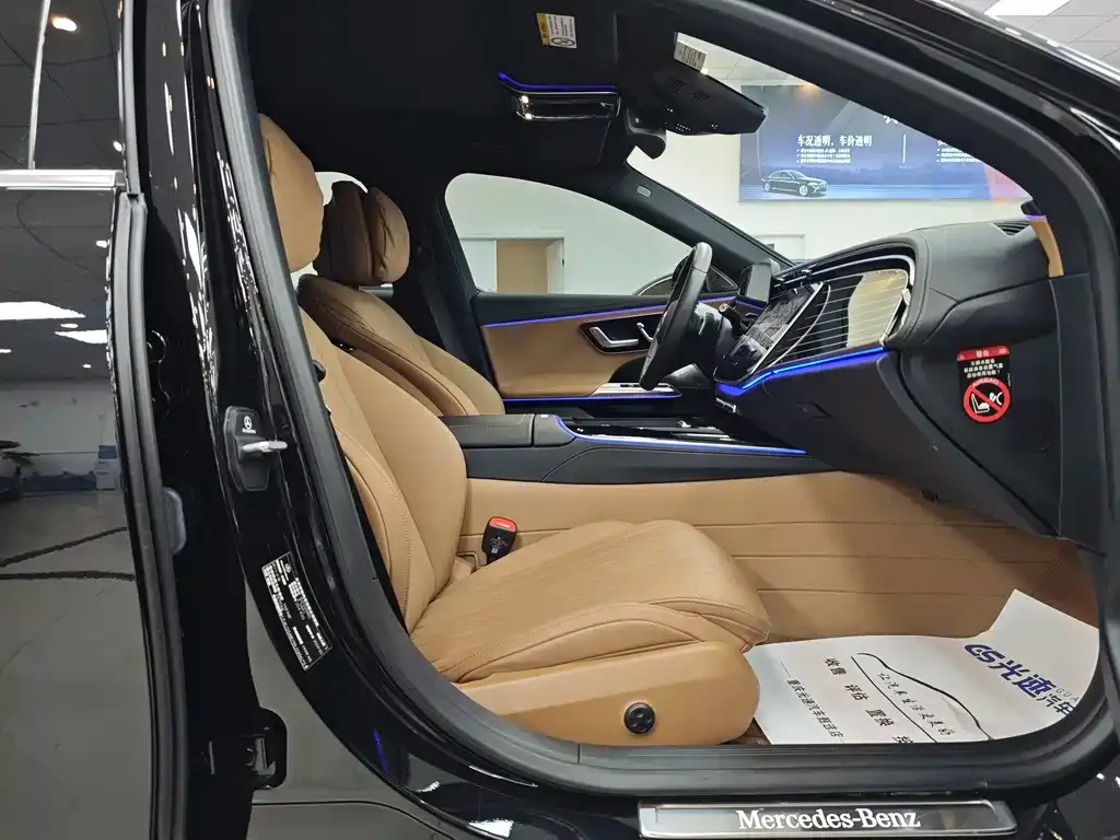 Mercedes-Benz E-Class 2024 из CN, фото 3