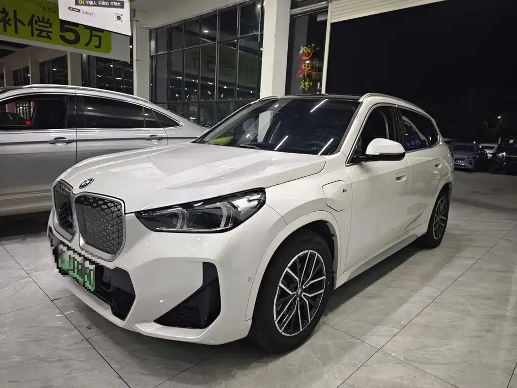 BMW iX1 2025 из CN, фото 1