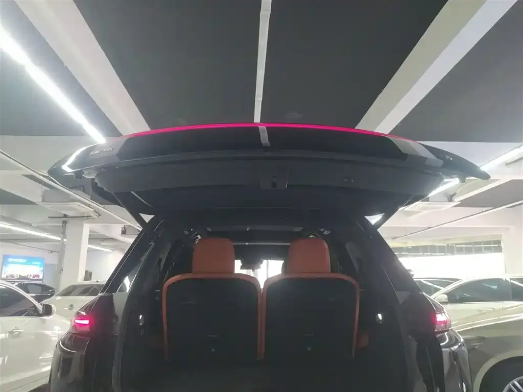 Li Auto L8 2023 из CN, фото 7