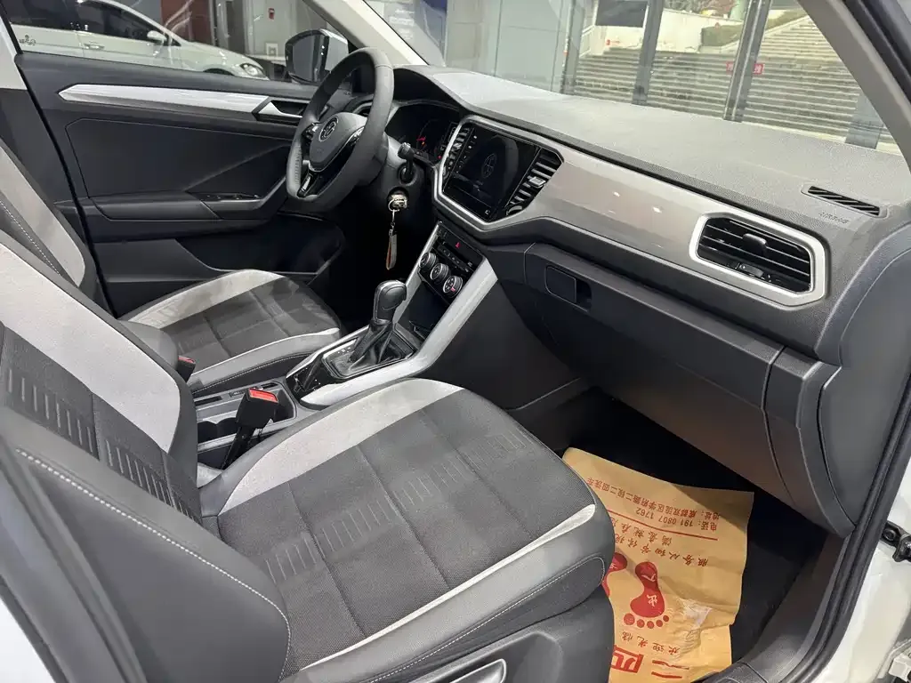 Volkswagen T-Roc 2021 из CN, фото 5