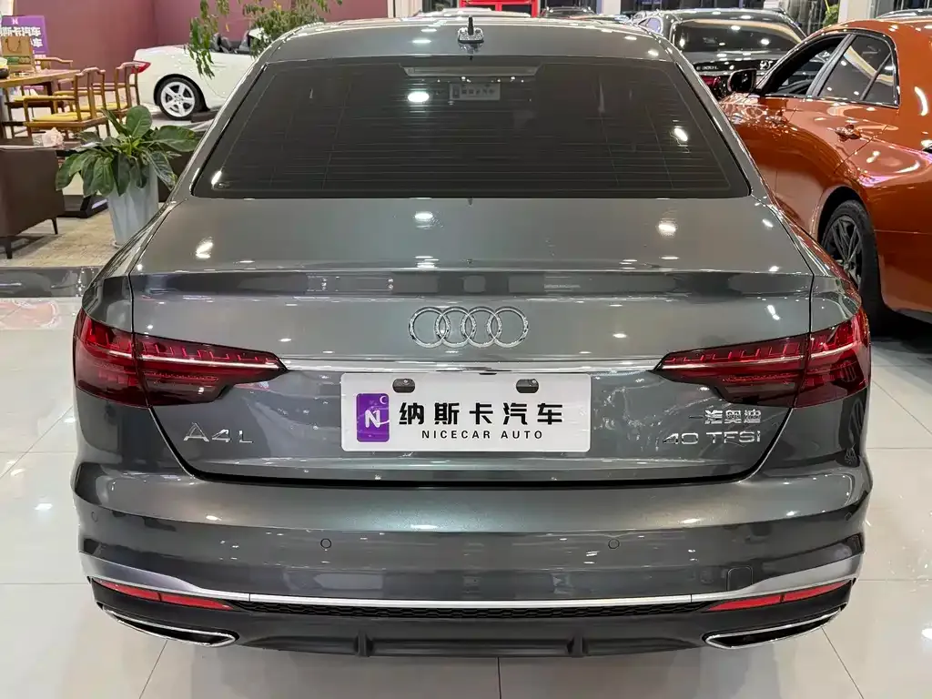 Audi A4L 2021 из CN, фото 7
