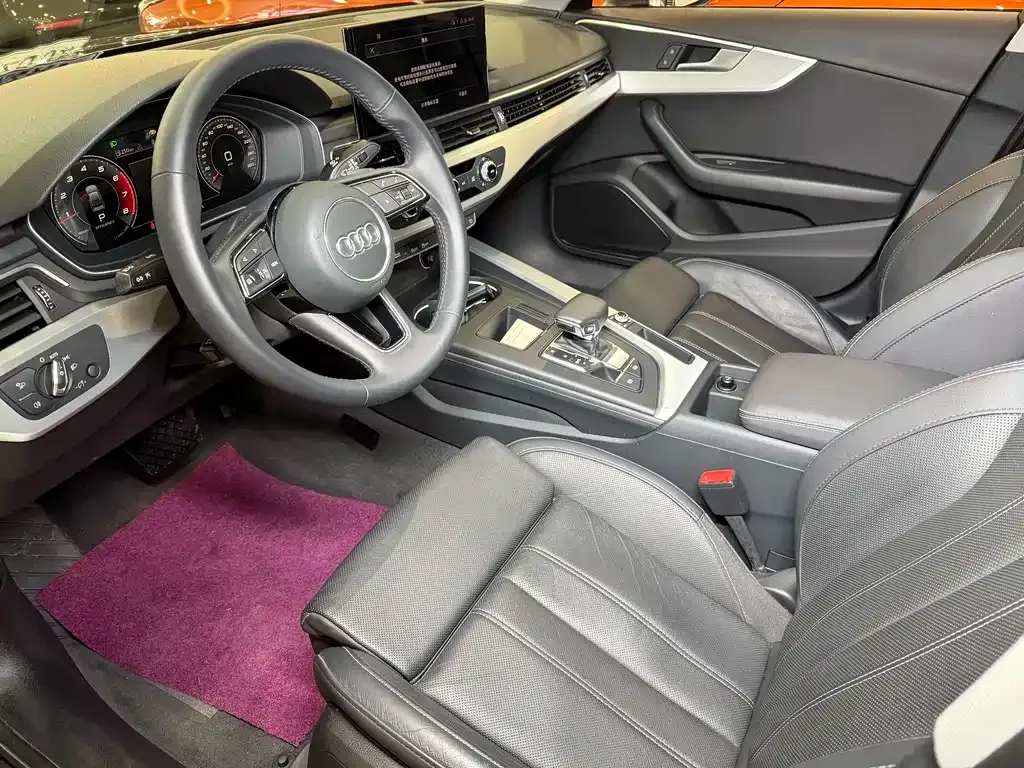 Audi A4L 2021 из CN, фото 8