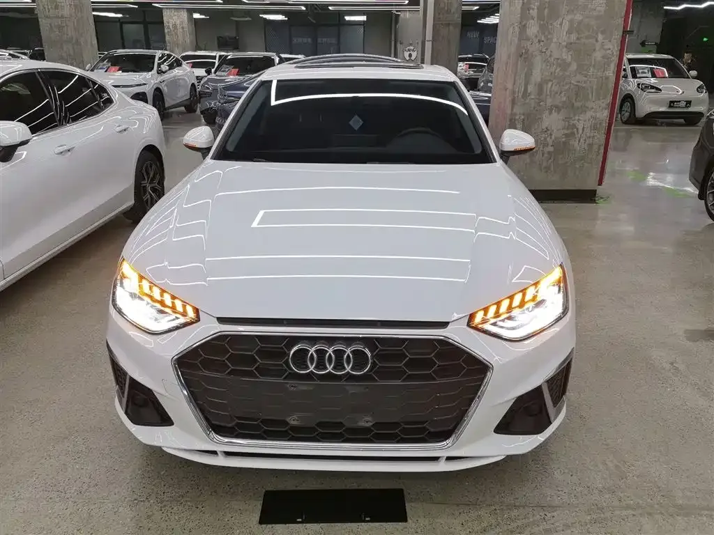 Audi A4L 2024 из CN, фото 4
