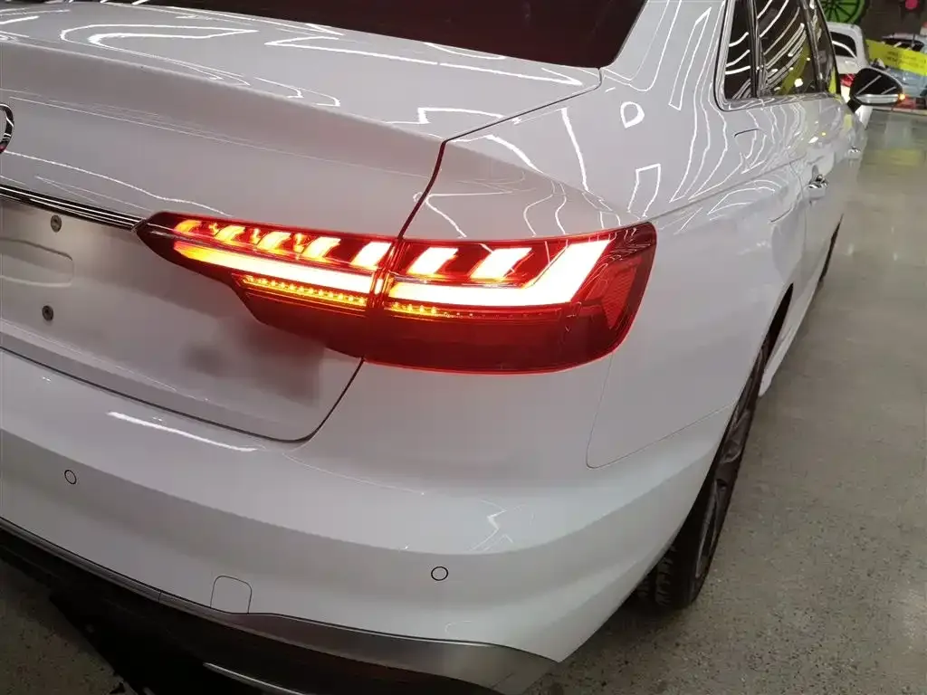 Audi A4L 2024 из CN, фото 7