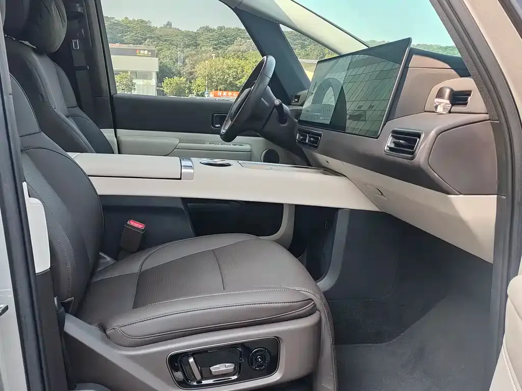 Li Auto MEGA 2024 из CN, фото 6