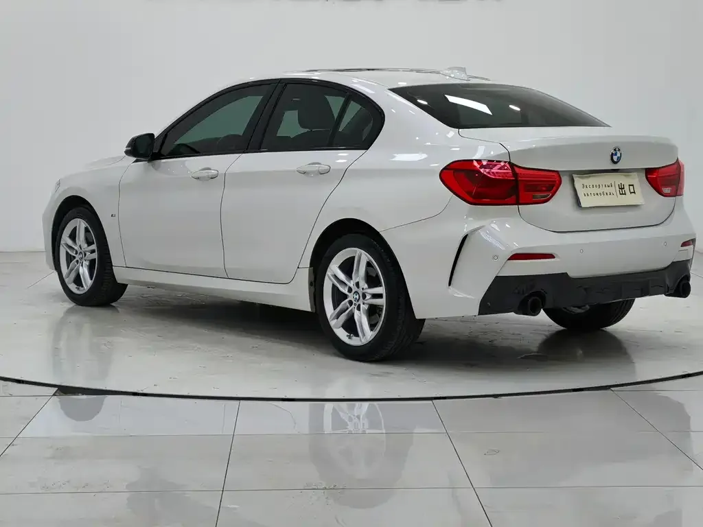 BMW 1 Series 2022 из CN, фото 6