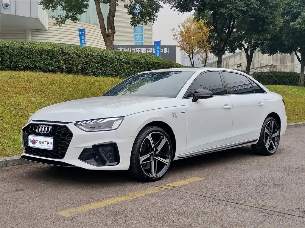Audi A4L 2024 из CN, фото 1