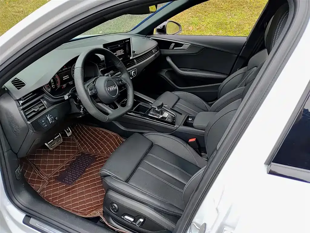 Audi A4L 2024 из CN, фото 3