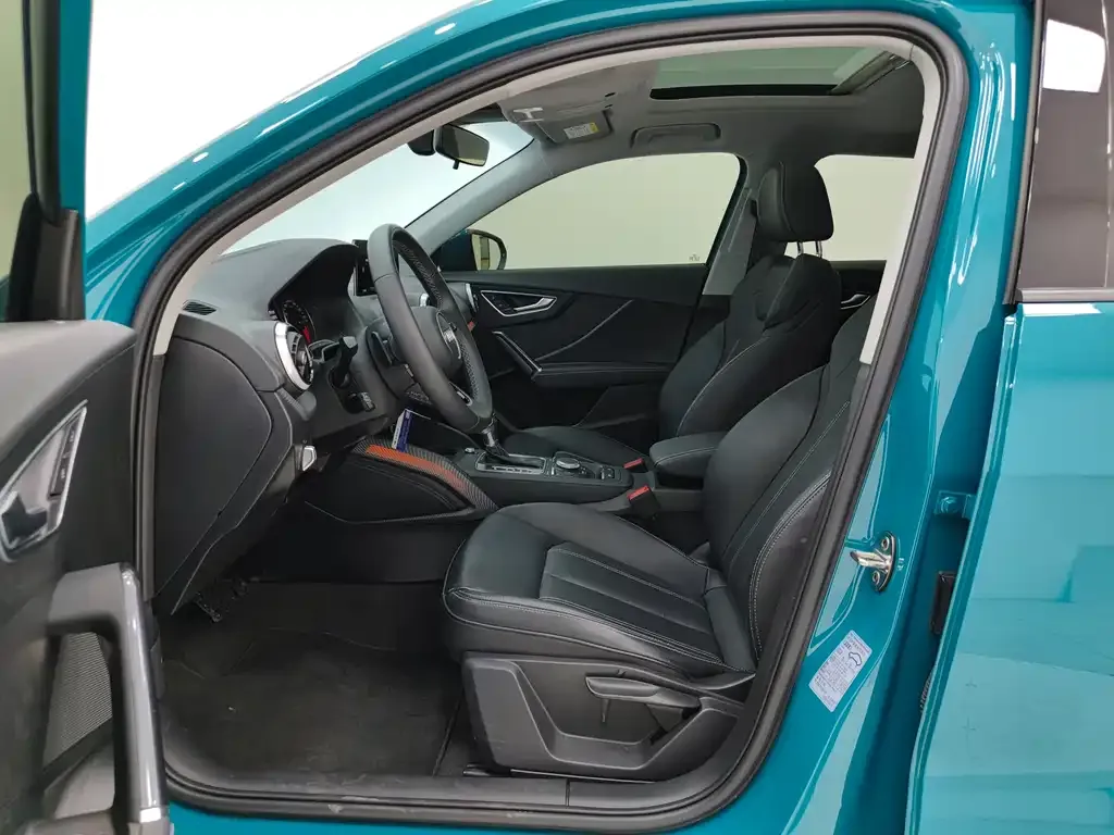 Audi Q2L 2023 из CN, фото 8