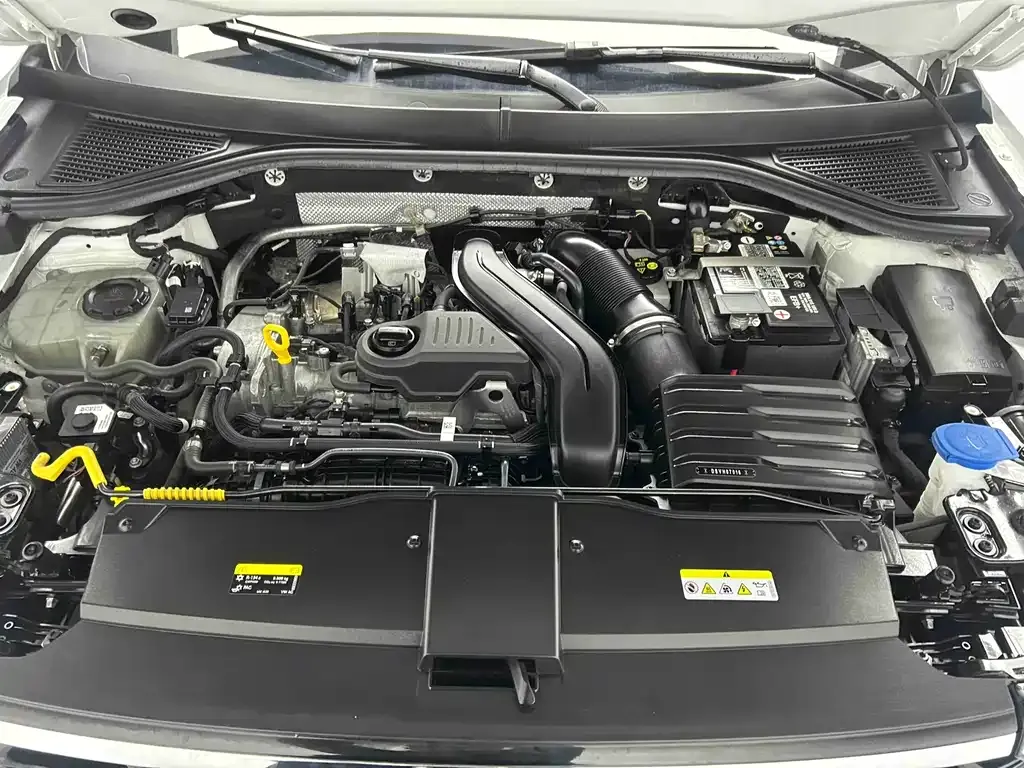 Volkswagen T-Roc 2023 из CN, фото 8