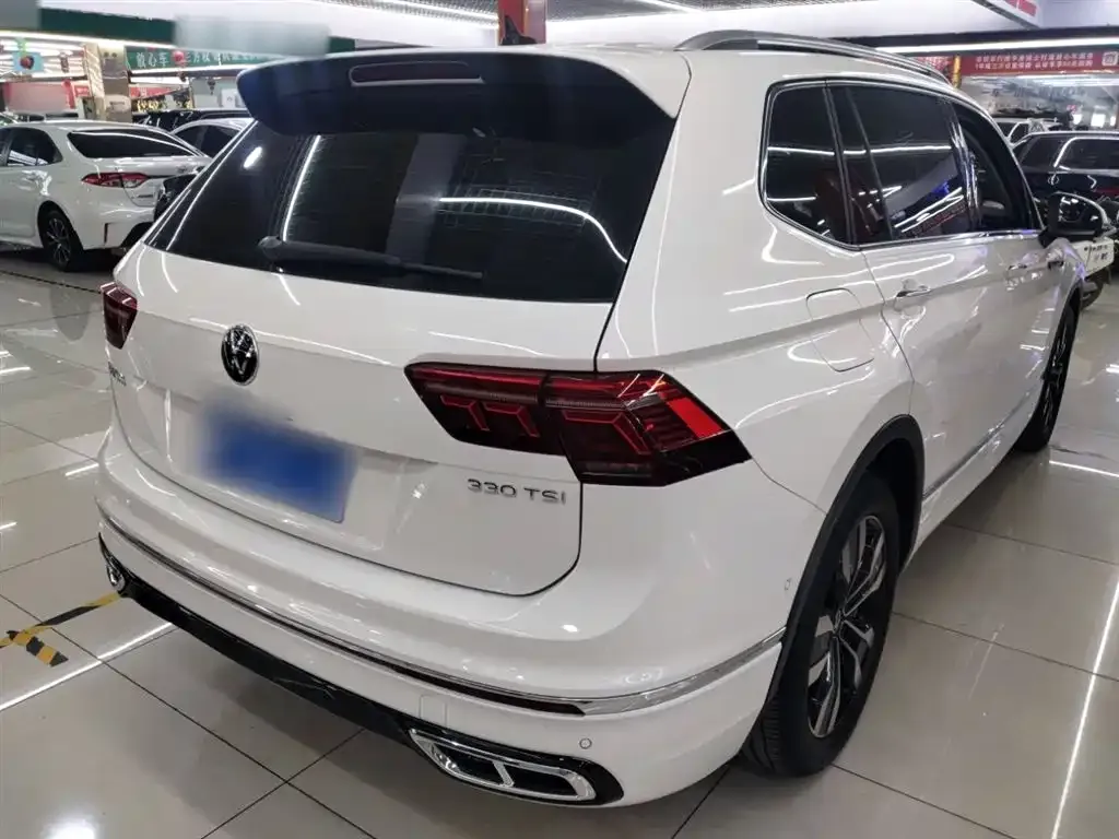 Volkswagen Tiguan L 2022 из CN, фото 4