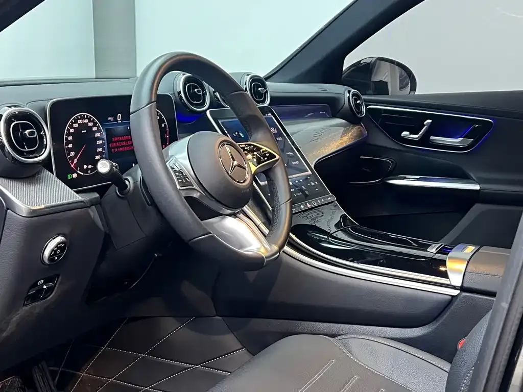 Mercedes-Benz GLC 2024 из CN, фото 2
