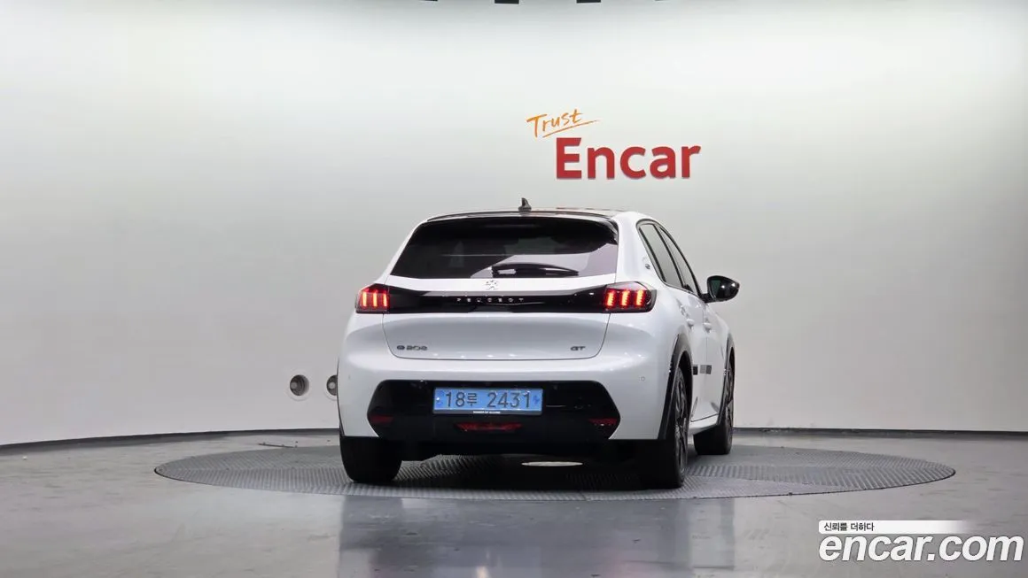 Peugeot 208 2023 из KR, фото 3