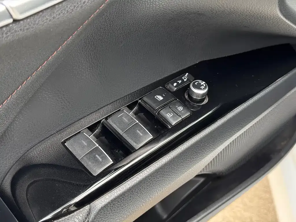 Toyota Camry 2021 из CN, фото 10