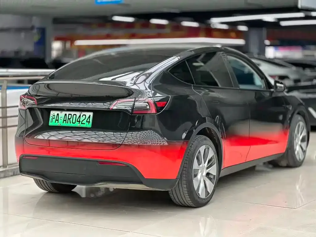 Tesla Model Y — фото 7