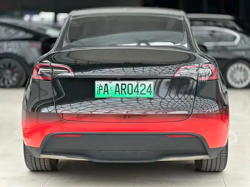 Tesla Model Y — фото 4