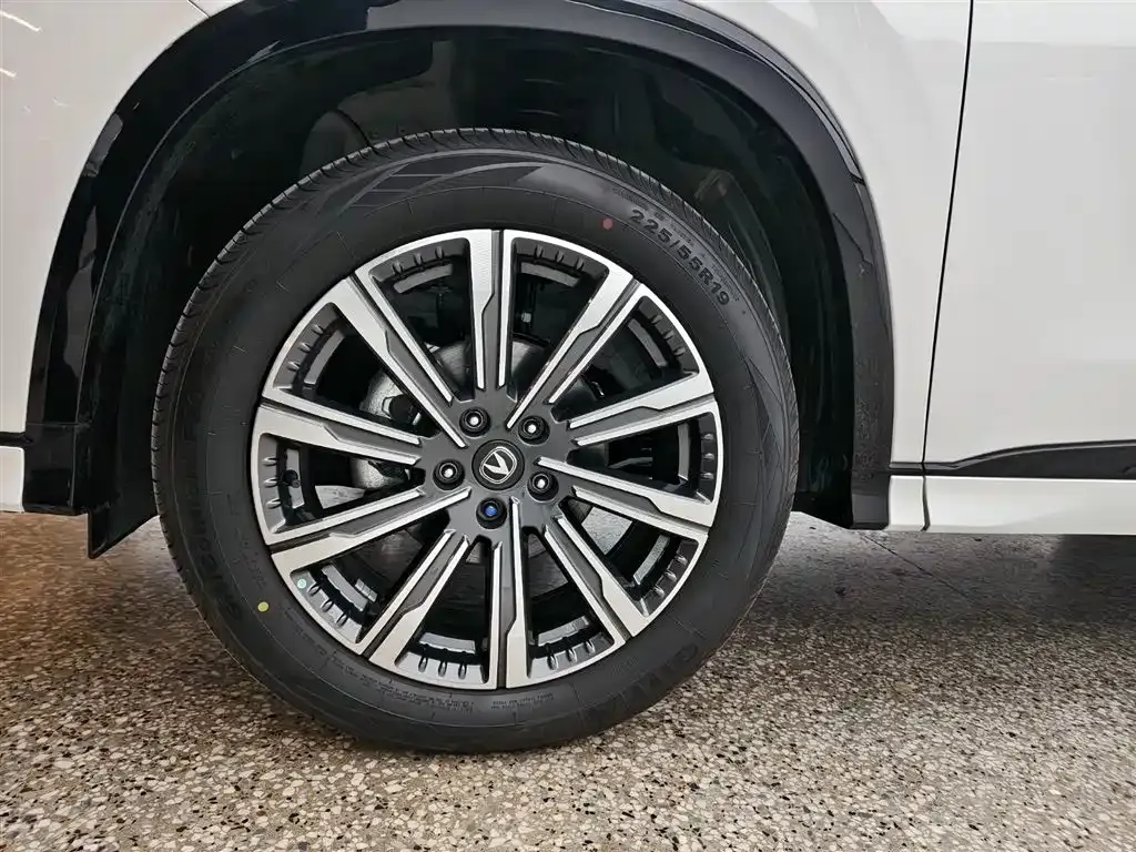Changan CS75PLUS 2025 из CN, фото 6